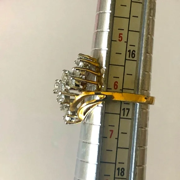 FINAL 18K Cluster  Cocktail/Wedding Ring Beautiful - Picture 3 of 7